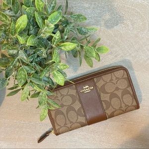 Coach Accordion Zip Wallet